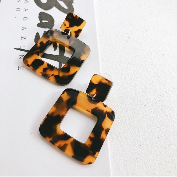 Dark Tortoise Shell Square Drop Earrings - Picture 4 of 6